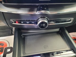 Volvo XC60 2.0 B5 G AWD Plus Dark Auto