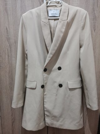 Chaqueta vestido mini Stradivarius beige T.M