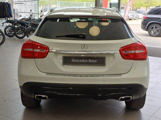 Mercedes-Benz GLA 200-2016