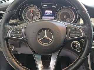 Mercedes-Benz GLA 200-2016