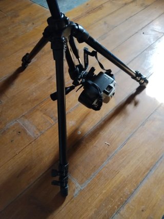 Kit Fotografía: Cámara Nikon, Trípode Slik, Bolsa