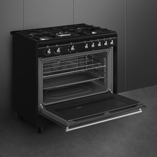 Cocina de Gas Smeg CX91GMBL Negra