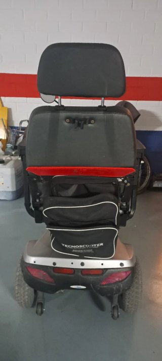 Scooter movilidad 4 ruedas eléctrico