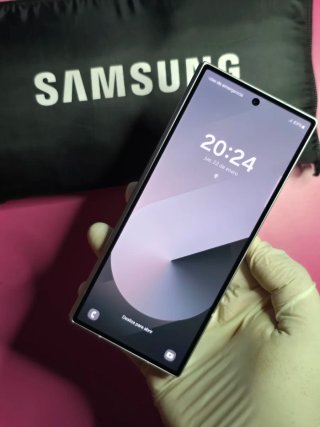 Samsung Galaxy Z Fold 6