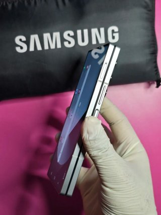 Samsung Galaxy Z Fold 6