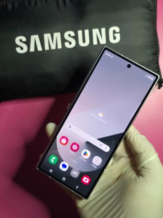 Samsung Galaxy Z Fold 6