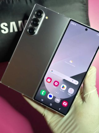 Samsung Galaxy Z Fold 6