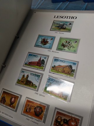 coleccion, SELLOS DEL MUNDO. 8 ARCHIVADORES con fichas y sellos de cada pais, COMPLETA. ORBIS FABBRI