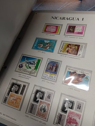 coleccion, SELLOS DEL MUNDO. 8 ARCHIVADORES con fichas y sellos de cada pais, COMPLETA. ORBIS FABBRI