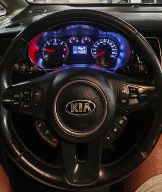 KIA Carens 2015
