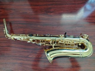 Saxofón Alto Júpiter 769-767