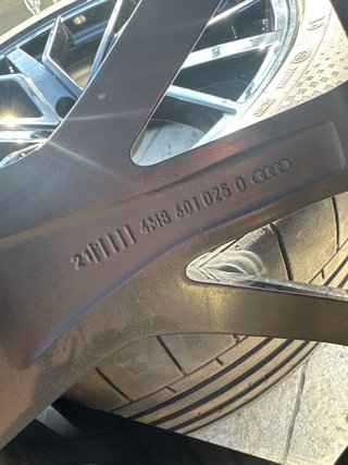 Llantas originales Audi SQ8 22”