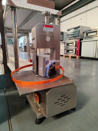 CORTADORA DE HUESOS Y CARNE INDUSTRIAL / NUEVA