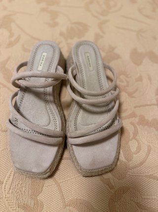 Sandalias cuña alpaca beige