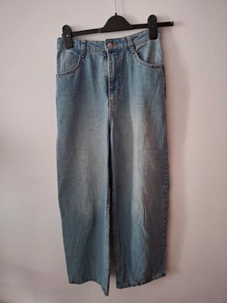 Jeans azul claro talle recto