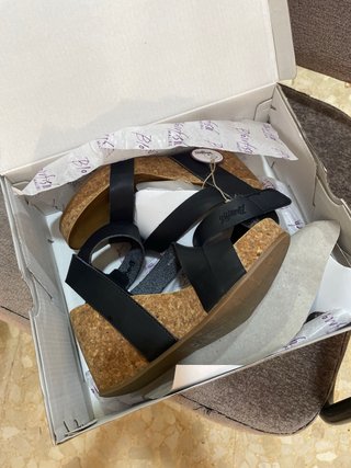 Sandalias Blonde Cuña Talla 34 Negras