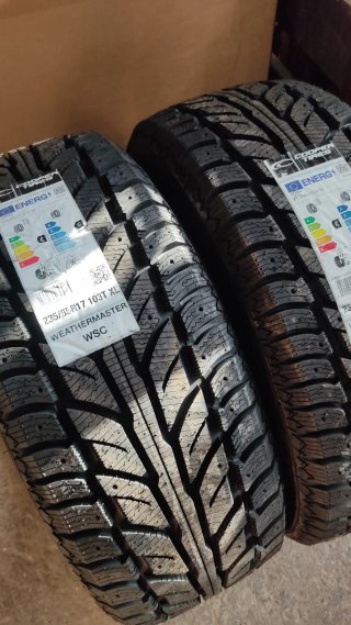 Neumático Cooper 235/55R17 103T XL
