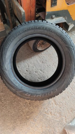 Neumático Cooper 235/55R17 103T XL