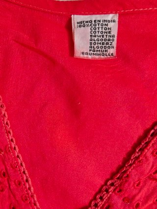 Blusón/Túnica roja con bordados