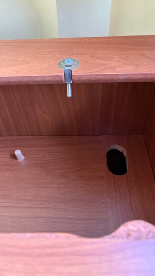 Mueble para máquina de coser de madera