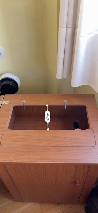 Mueble para máquina de coser de madera