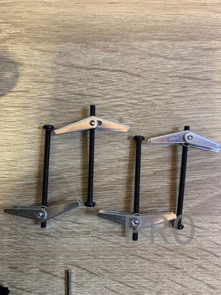 Set de 2 soportes ajustables de techo