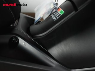 YAMAHA X-MAX 300