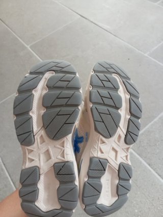 Zapatillas niño Kelme blancas y azules