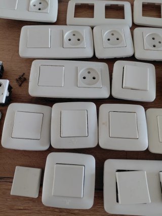 Enchufes e interruptores Simón