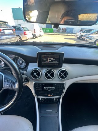 Mercedes-Benz GLA (H247) 2015