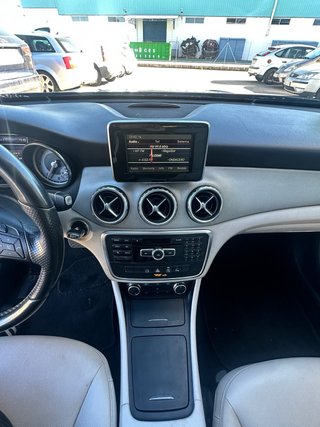 Mercedes-Benz GLA (H247) 2015