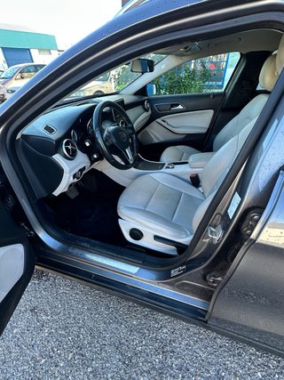 Mercedes-Benz GLA (H247) 2015