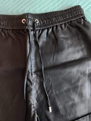 Conjunto top tirantes y shorts efecto piel