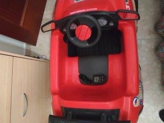 Coche eléctrico infantil rojo Rallye World Cup