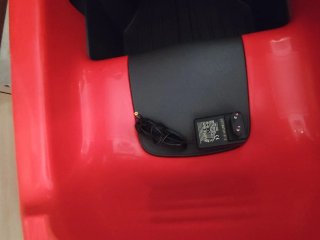 Coche eléctrico infantil rojo Rallye World Cup