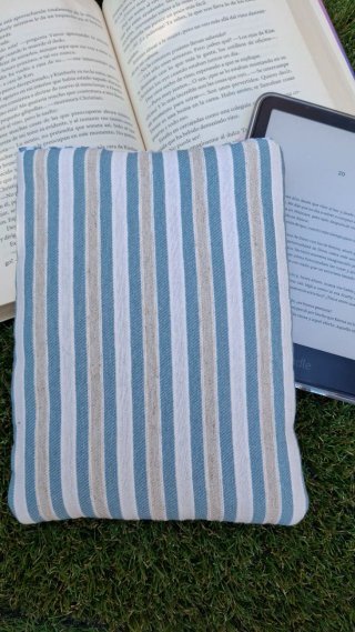 Funda Kindle Acolchada Hecha a Mano
