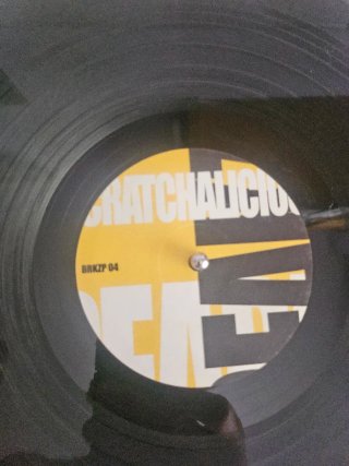 Peabird - Scratchaliciouz (Breakz R Uz)