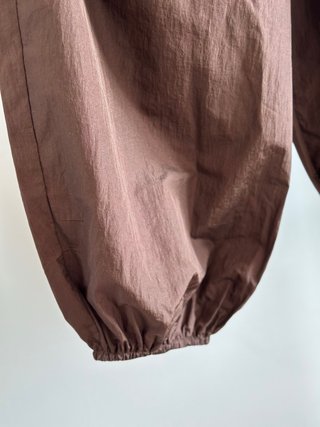 Chocolate nylon balloon trousers Zara