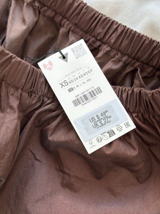 Chocolate nylon balloon trousers Zara