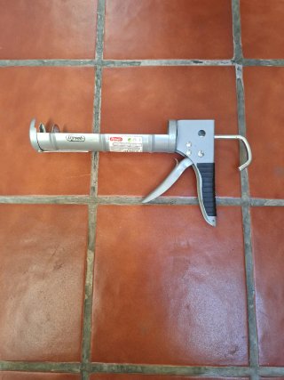 Pistola silicona Liyset