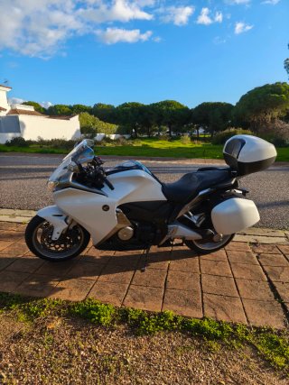 Honda VFR 1200 DCT Blanca