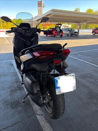 Yamaha Xmax Tech Max 300 Negra