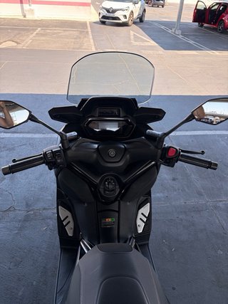 Yamaha Xmax Tech Max 300 Negra