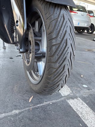 Yamaha Xmax Tech Max 300 Negra