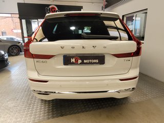 Volvo XC60 Core Recharge Plug-In Hybrid AWD