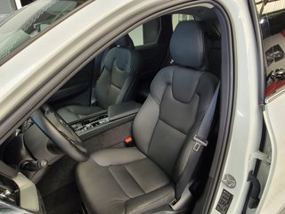 Volvo XC60 Core Recharge Plug-In Hybrid AWD