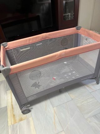 Cuna de bebé plegable