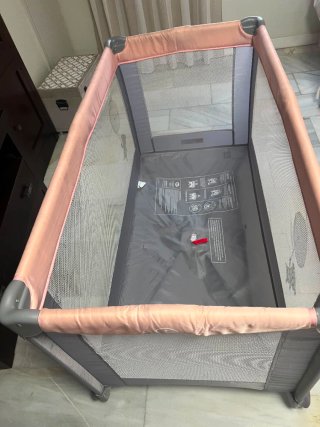 Cuna de bebé plegable
