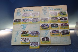 Álbum de cromos: Campeonato Liga 84-85 1ª División. Cromos Cano. Incompleto.