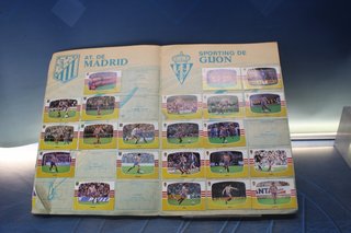 Álbum de cromos: Campeonato Liga 84-85 1ª División. Cromos Cano. Incompleto.